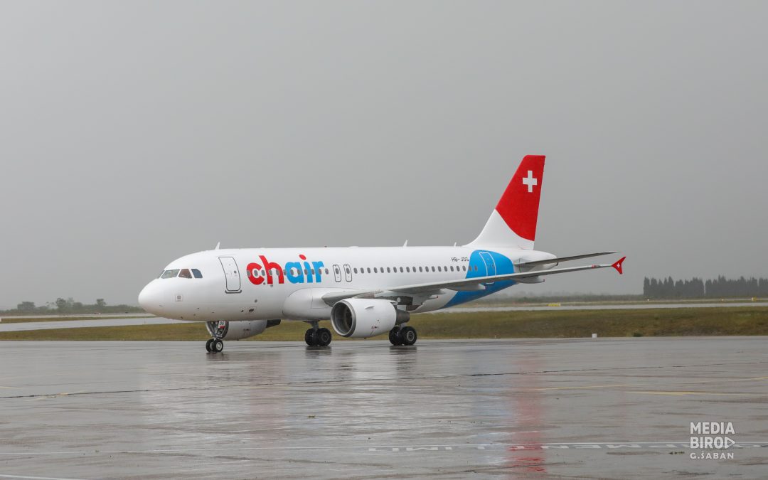 Pun avion putnika iz Ciriha na prvom letu Chair Airlines-a