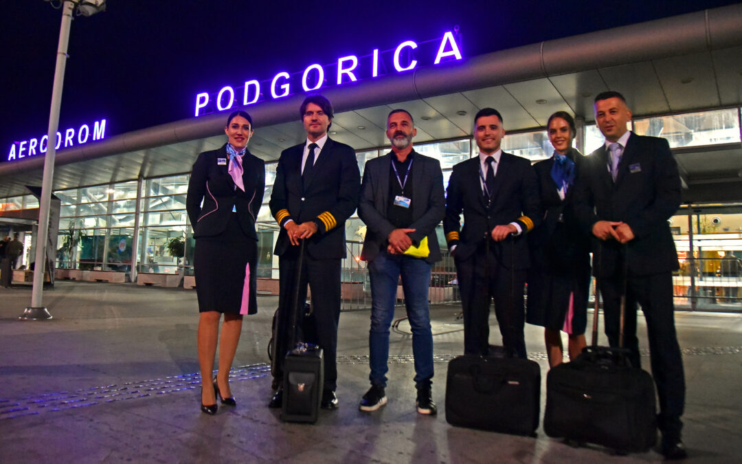 FOTO: Emotivni susreti na Aerodromu Podgorica, stigli naši državljani iz Izraela